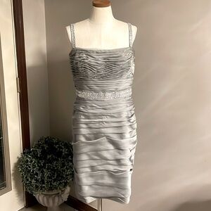MONIQUE LHUILLIER Formal / wedding rushed short dress silver grey sparkle 14